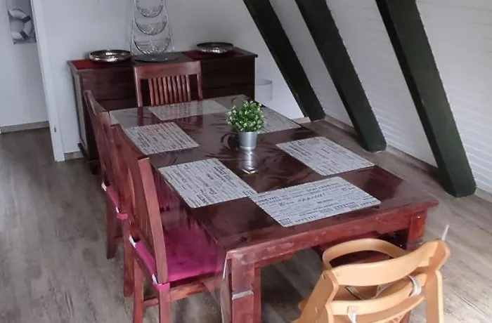 Fedderwardersiel Nyaraló *